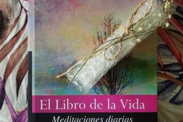 Yoga en la oficina: ¿Tienes una reunión? Haz yoga